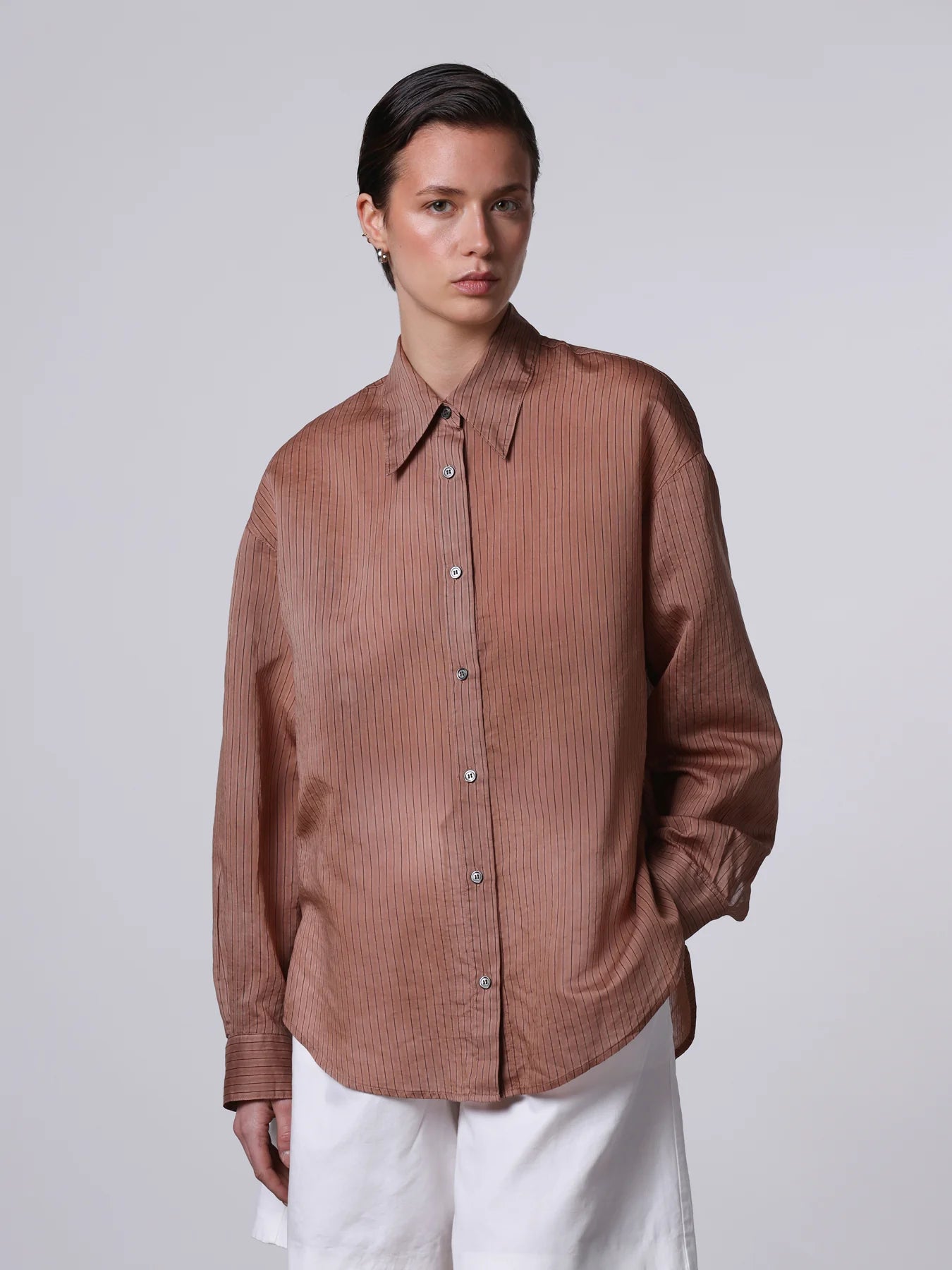 Lightweight Shirt in Brown