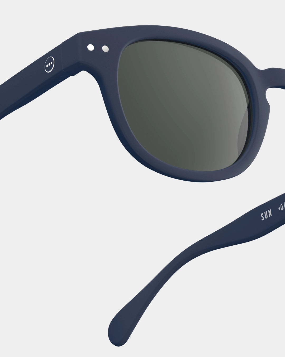 Navy blue designer hotsell sunglasses