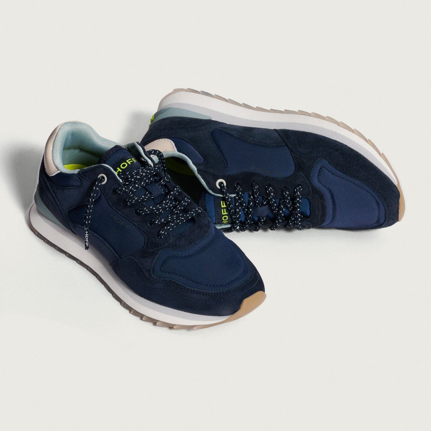 City Milano Sneakers in Navy