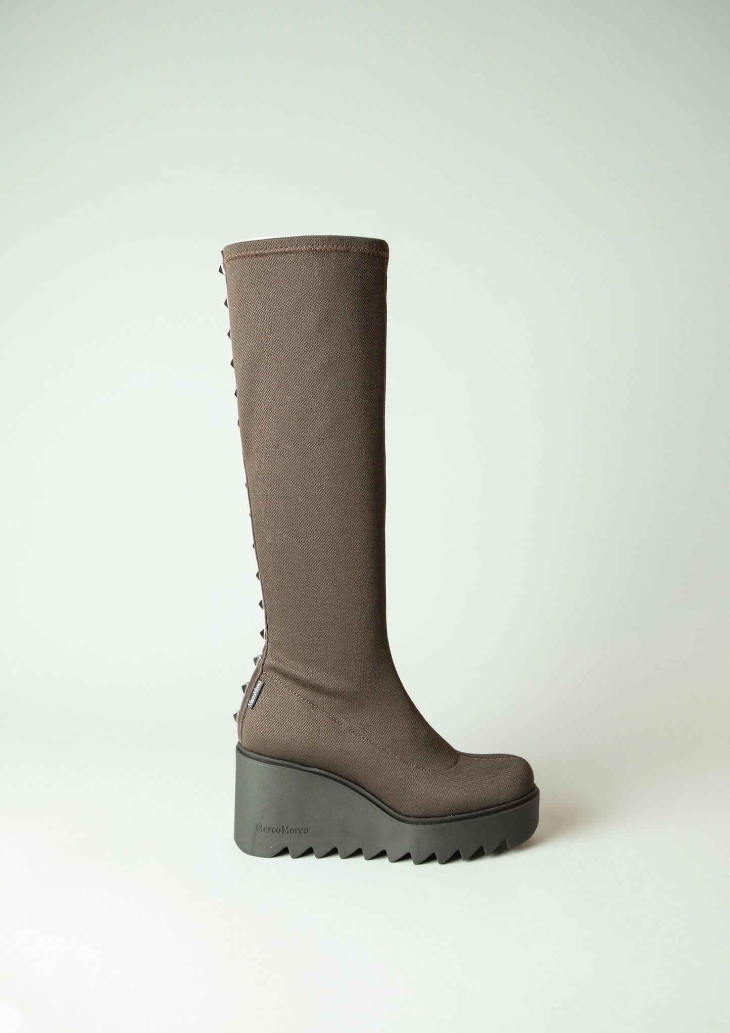 Platform Wedge with studs in Brown