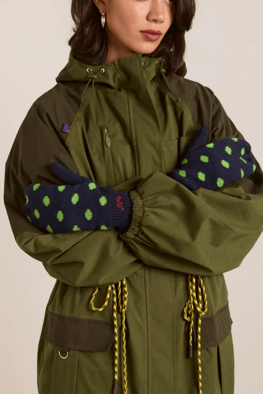 String Mittens in Navy/Lime