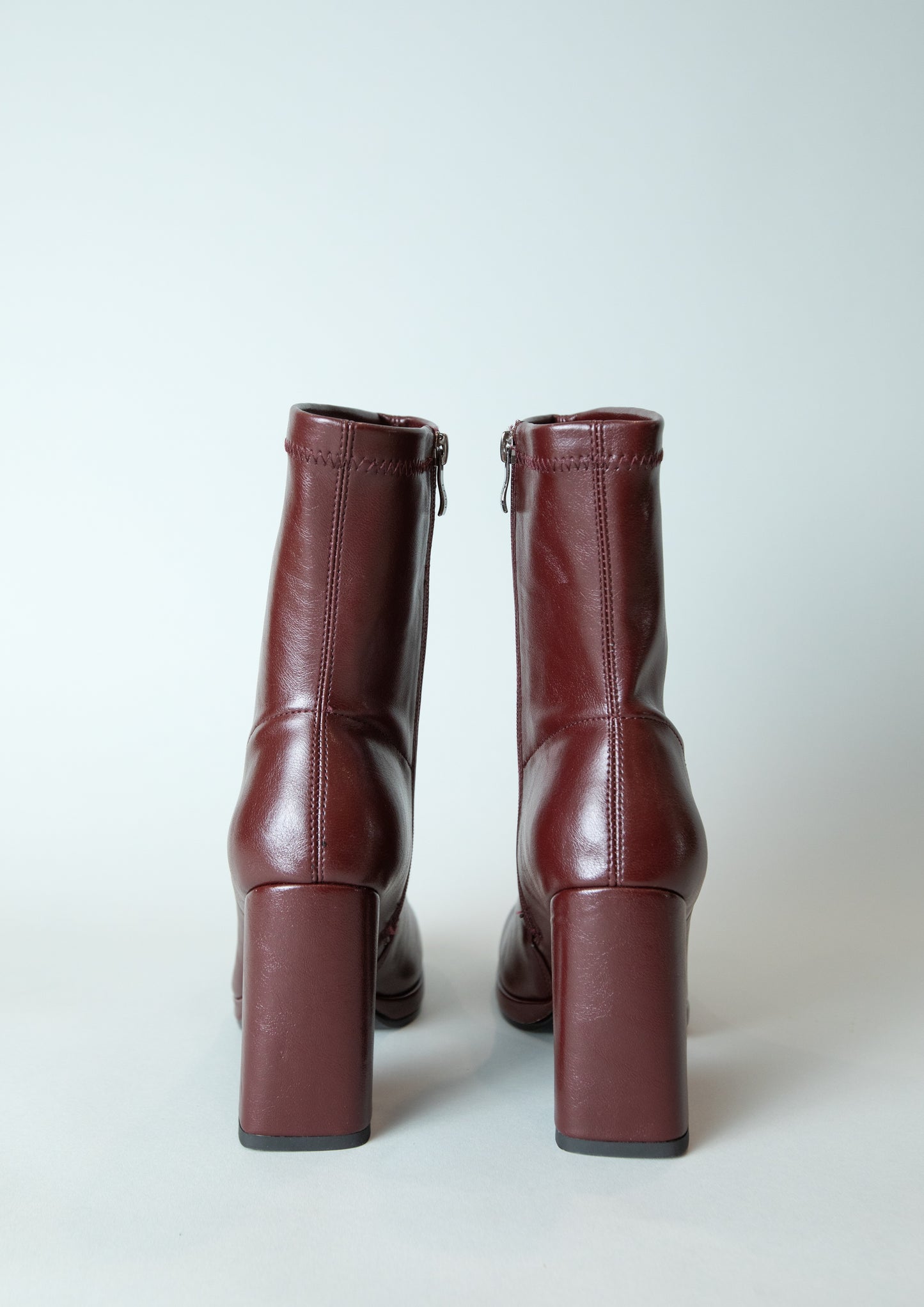 Laira Ankle Block Heel Boot in Burgundy