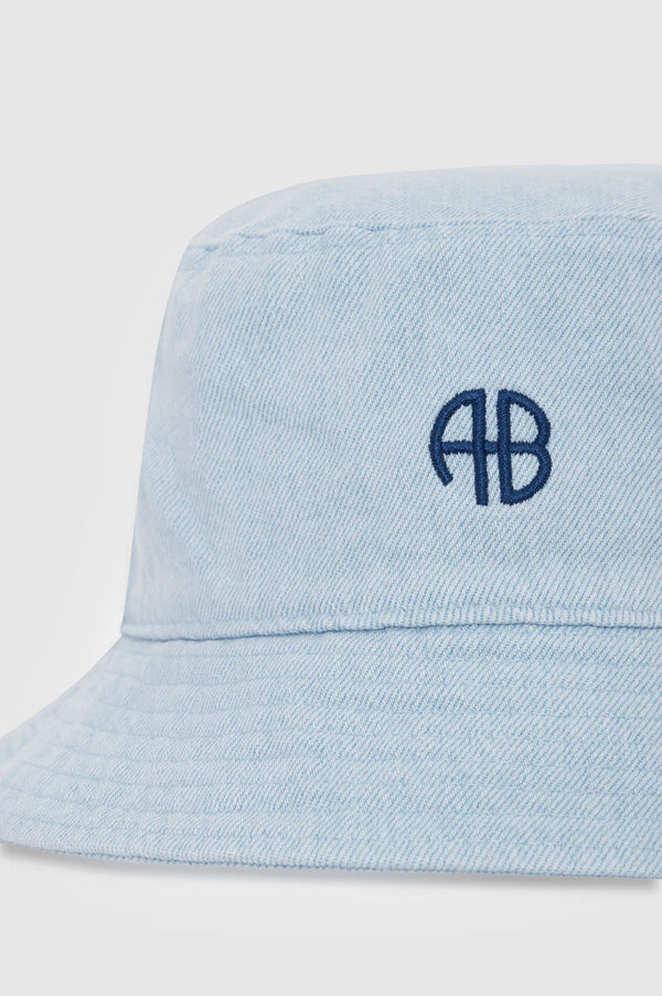 Nicks Bucket Bat in Lucid Blue