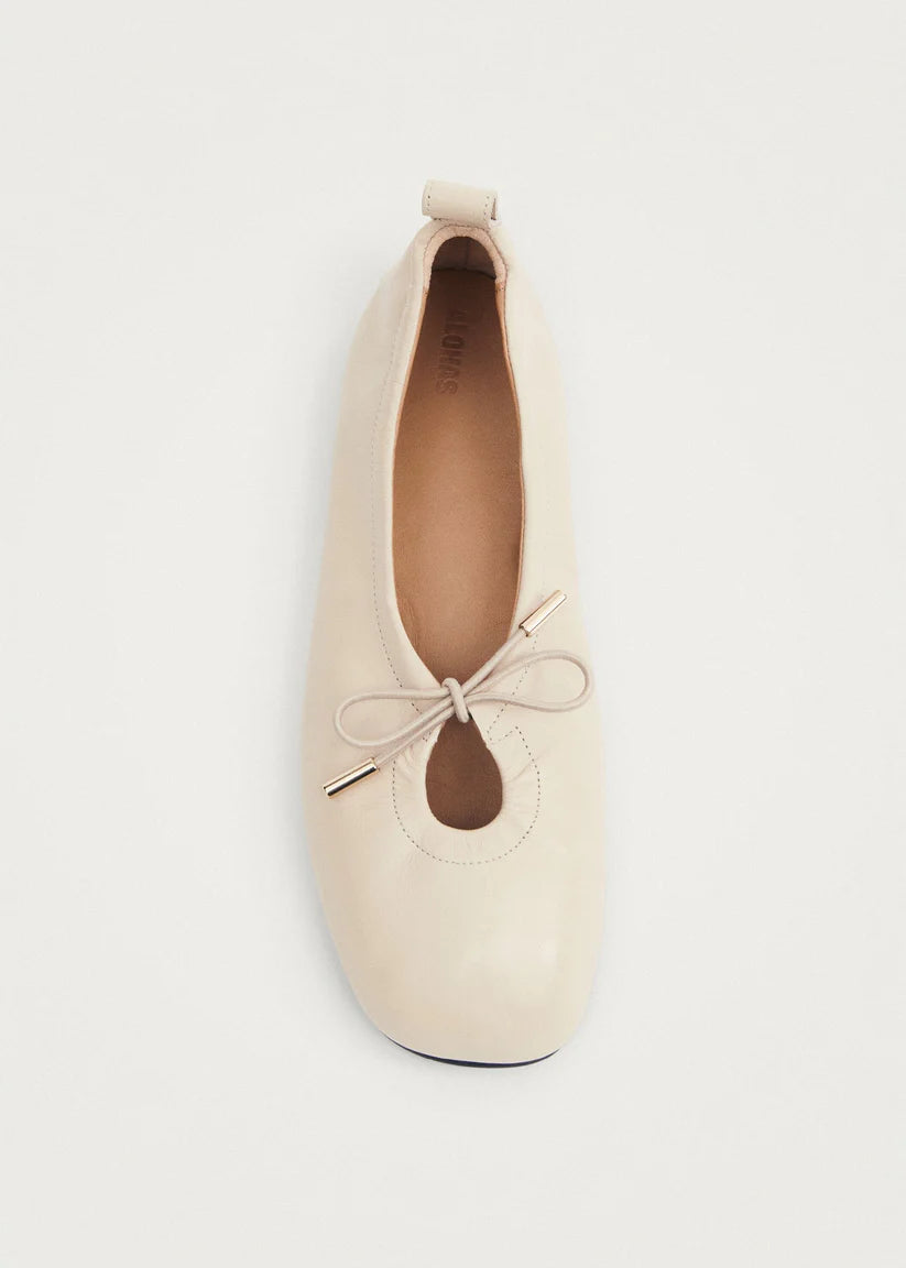 Rosalind Ballet Flats in Cream Leather
