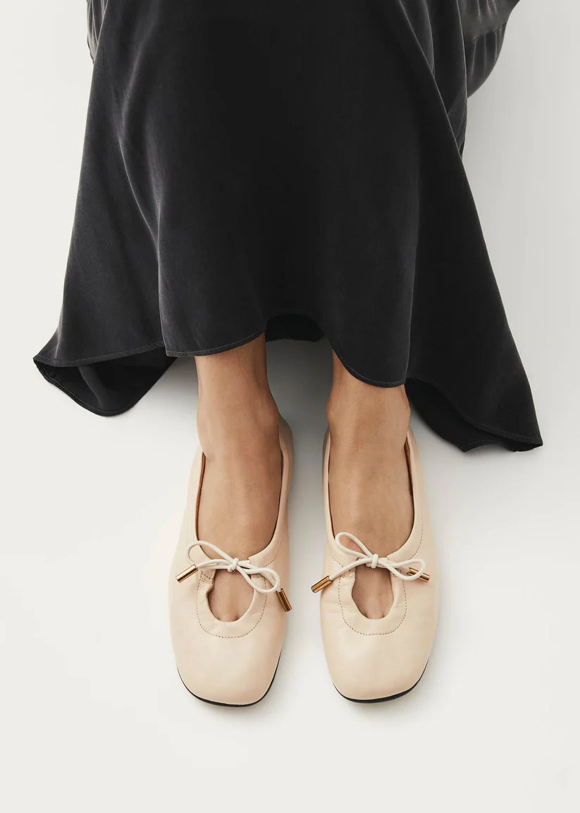 Rosalind Ballet Flats in Cream Leather