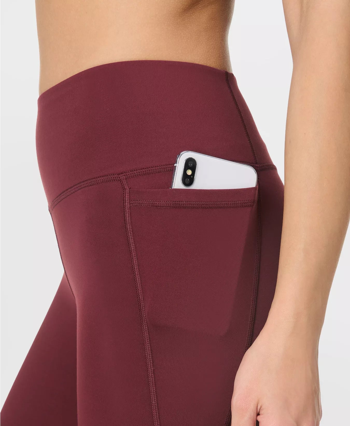 Ultimate Studio 7/8 Leggings in Garnet Red