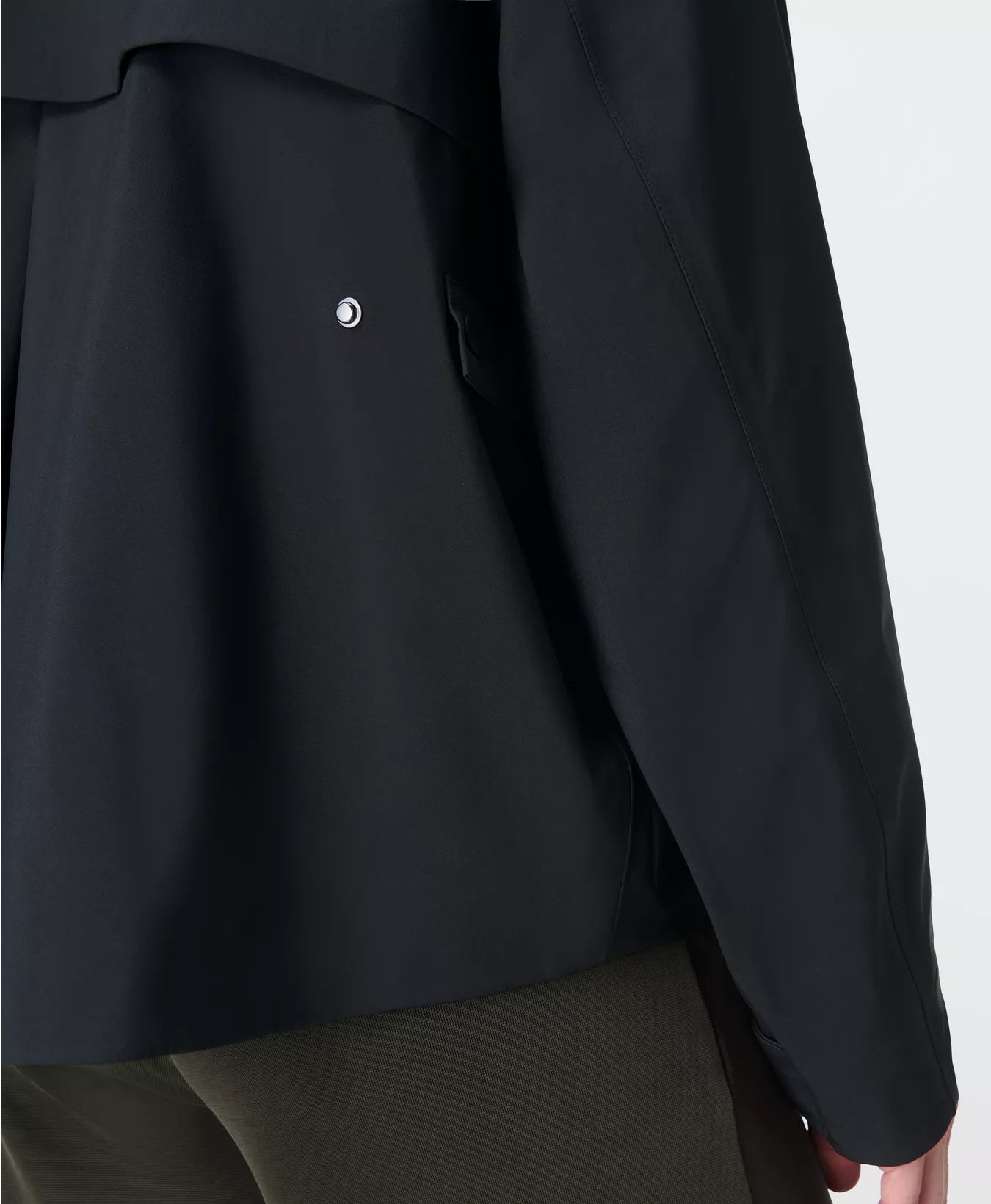 Motion Waterproof Cropped Parka in Black