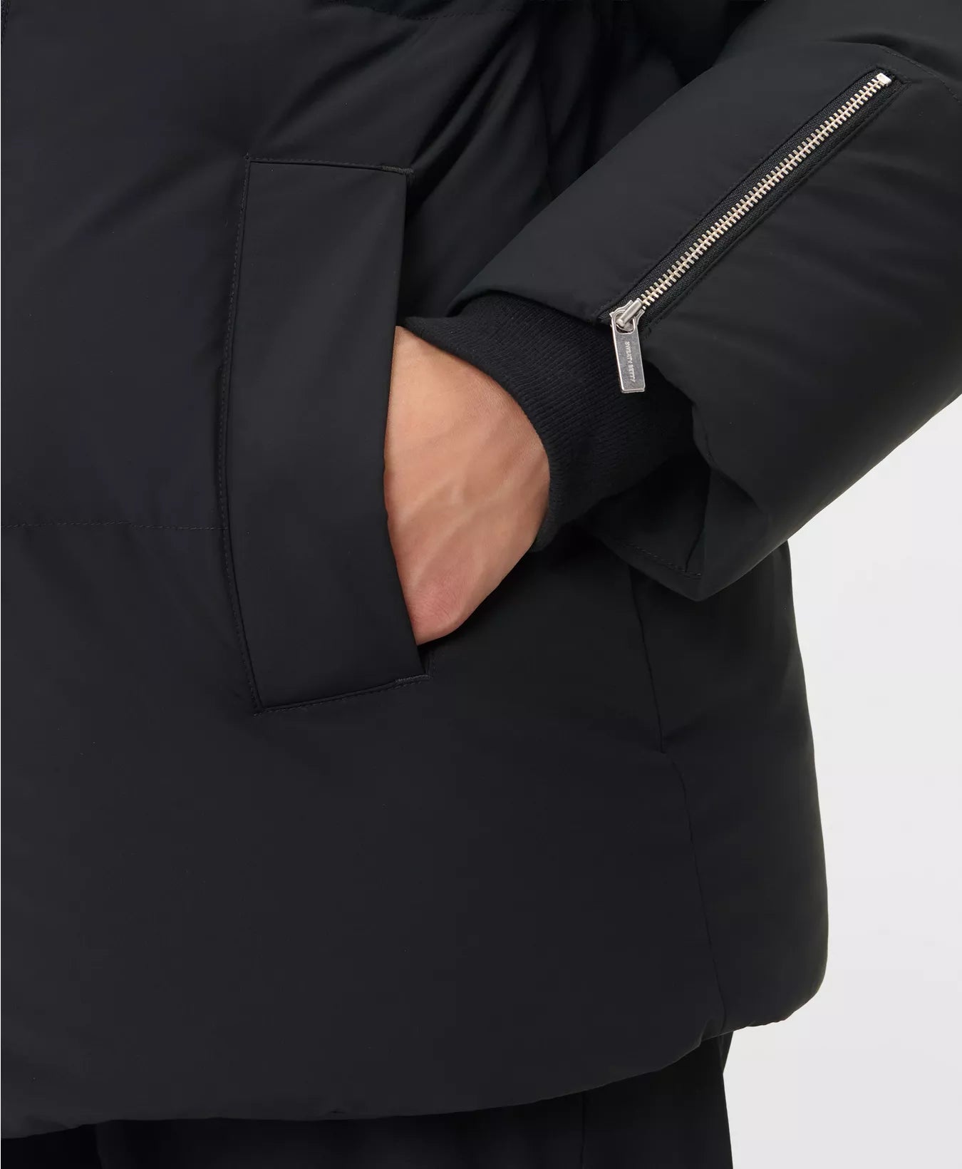 Nimbus Cloud Short Puffer in Black