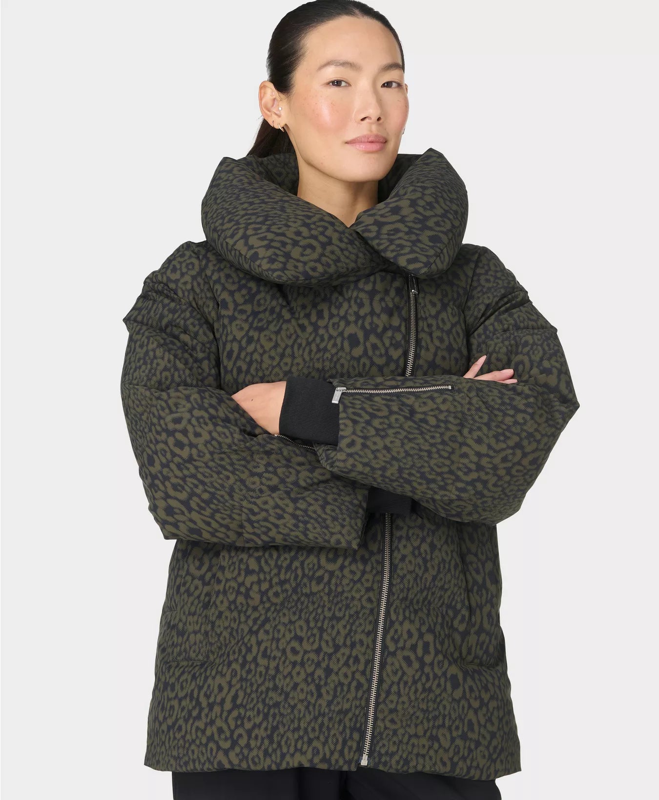 Nimbus Cloud Short Puffer in Green Leopard Print