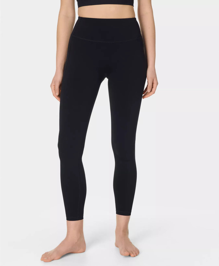 Ultimate 7/8 Yoga Leggings in Black