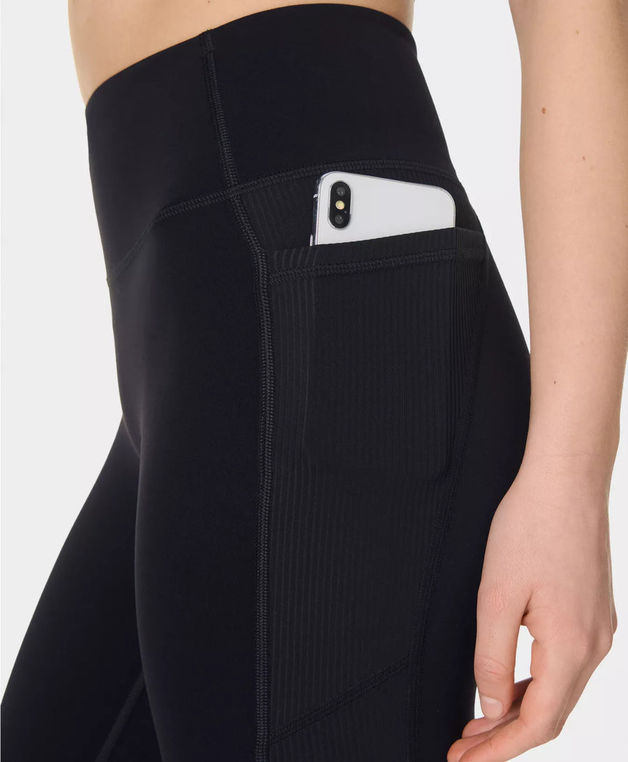 Ultimate 7/8 Yoga Leggings in Black