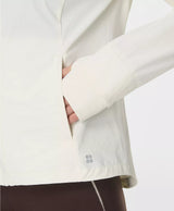 Ultimate Train Water Resistant Jacket in Lily White