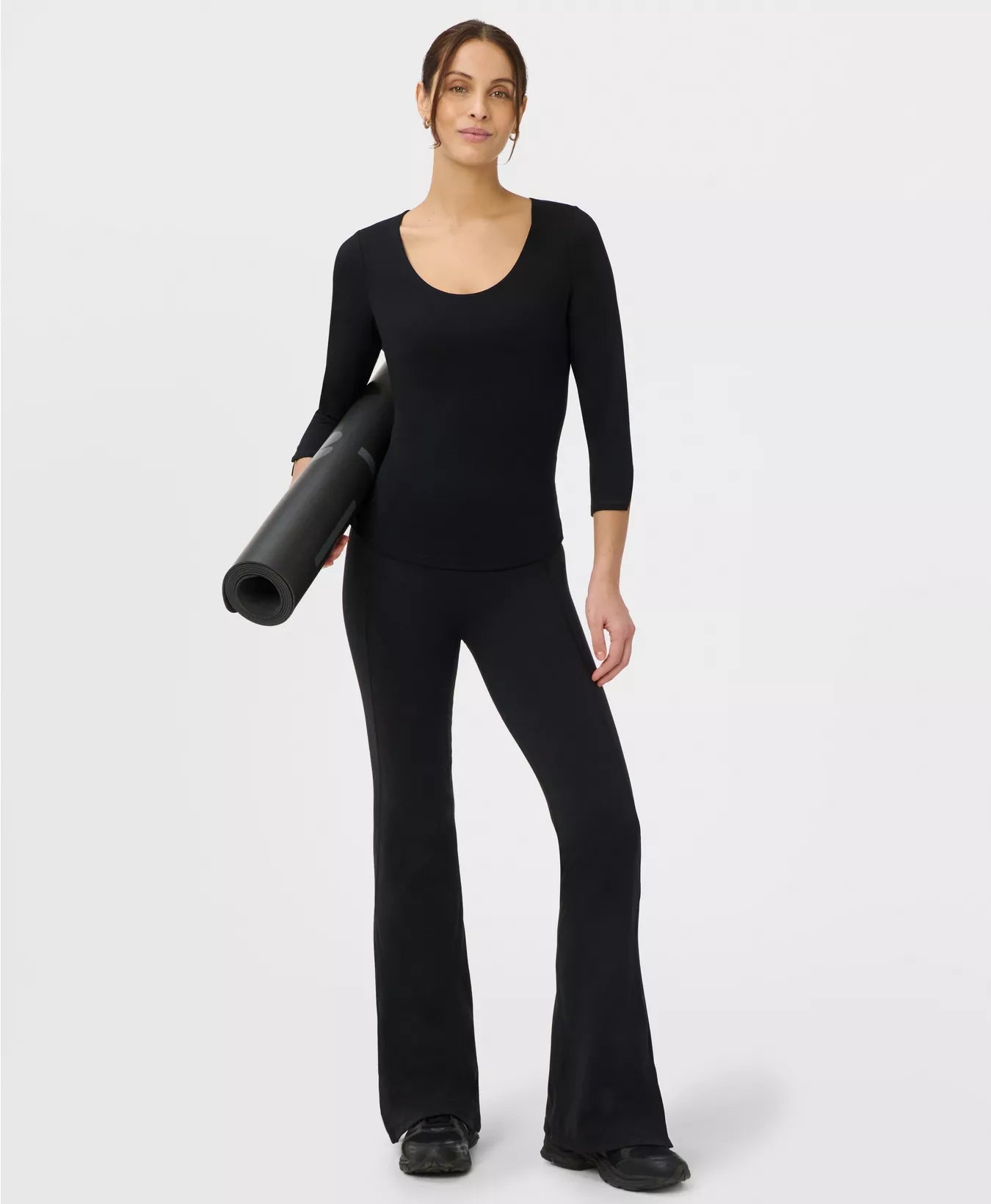 Ultimate Studio Yoga 3/4 Sleeve T-Shirt in Black