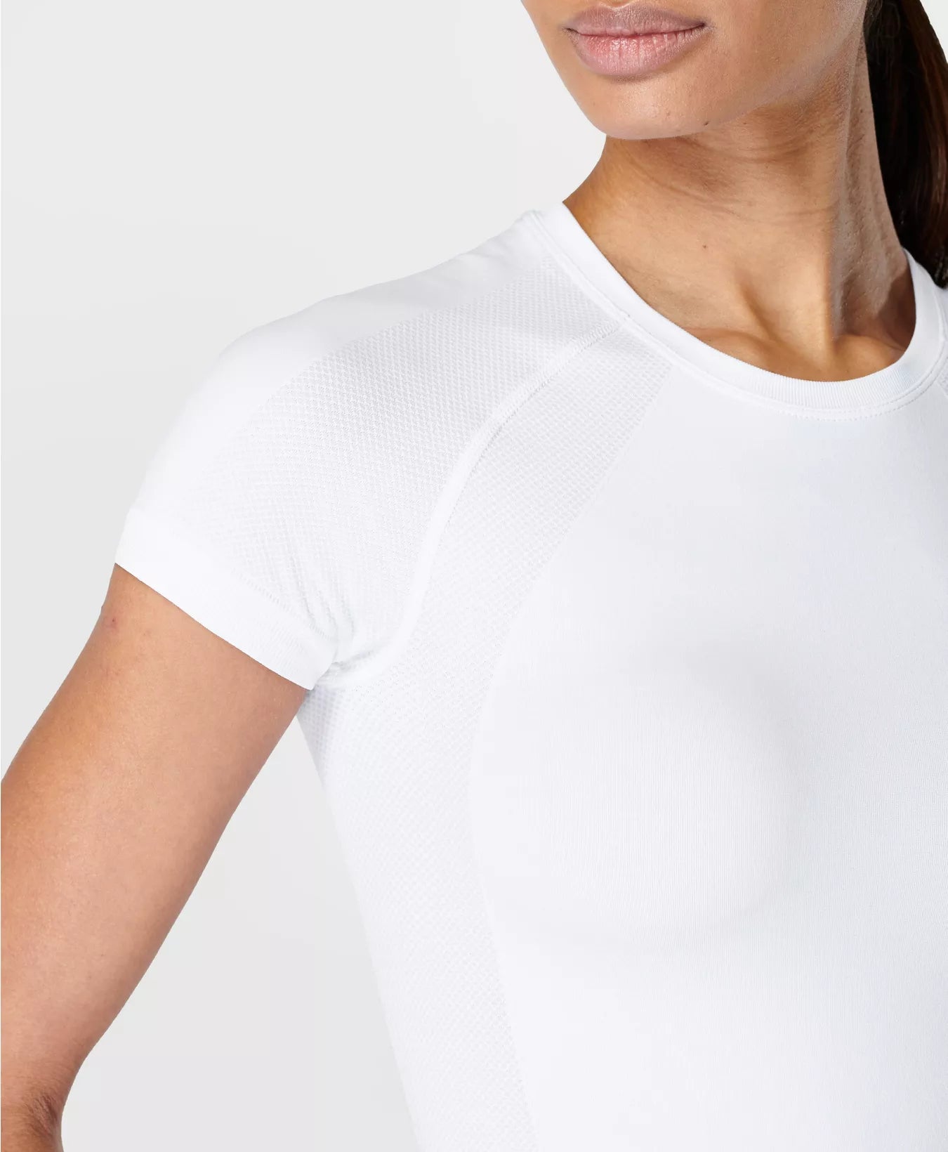ATHLETE CROP SEAMLESS WORKOUT TEE WHITE - SWEATY BETTY