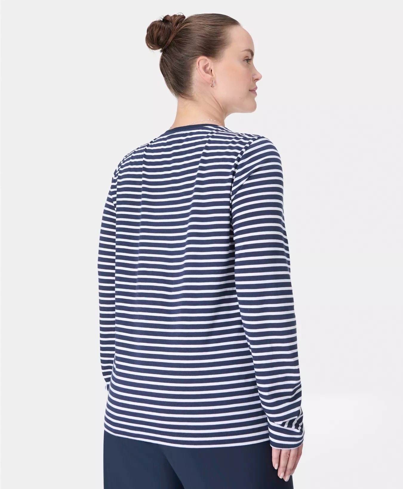 Essential Long Sleeve T-Shirt in Navy Blue