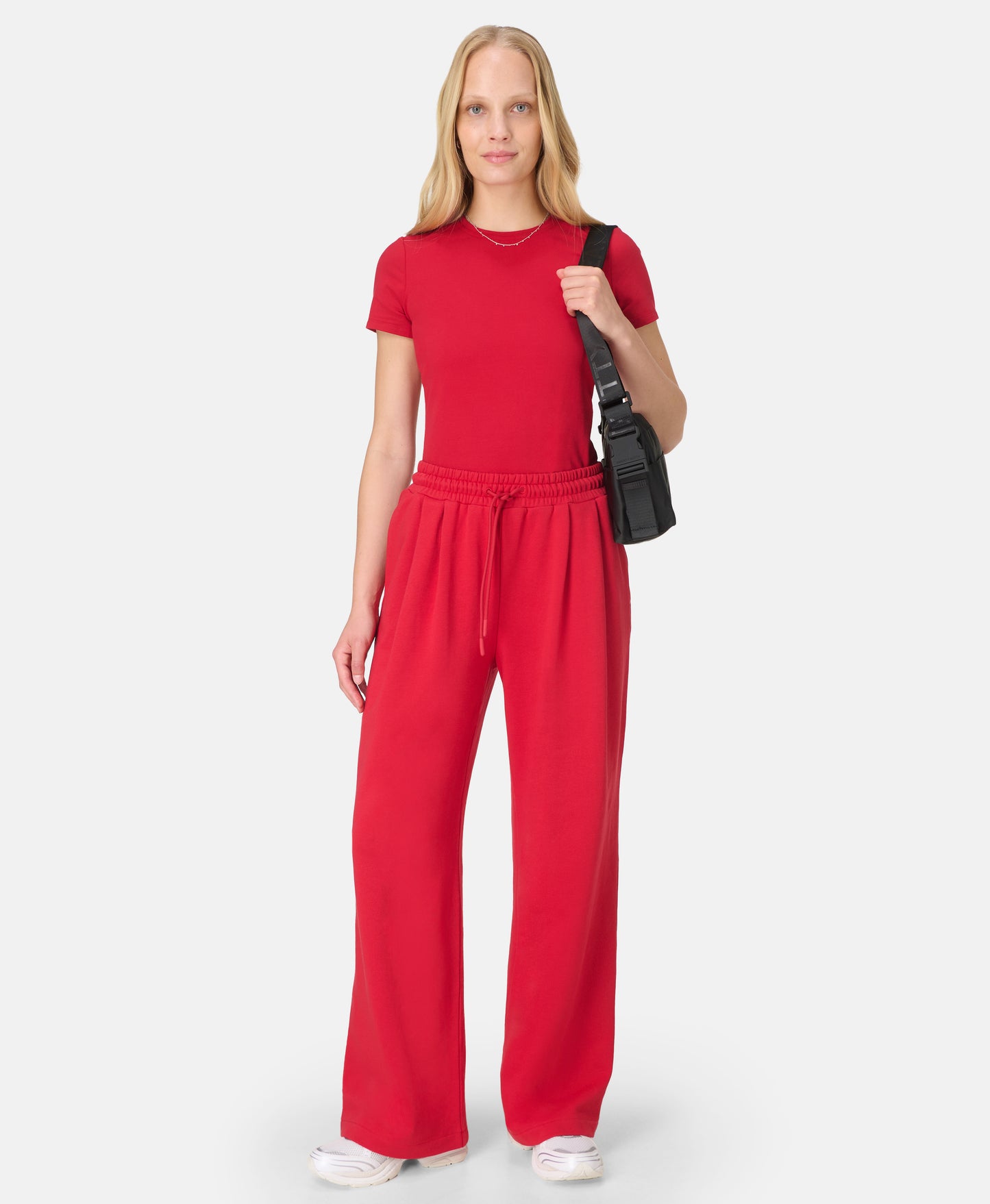 Essential Sculpt Short Sleeve Top in Pepper Red