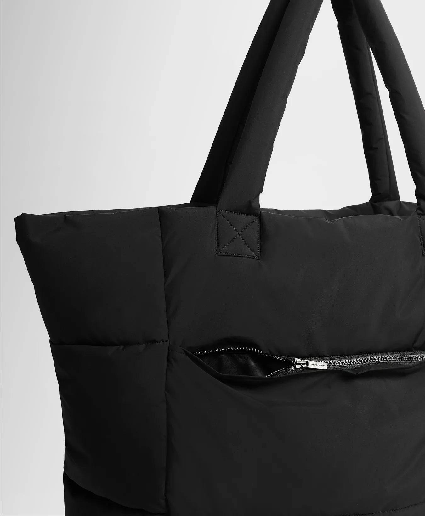 Nimbus Cloud Bag in Black
