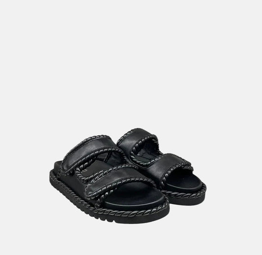 Lama Sandals in Black